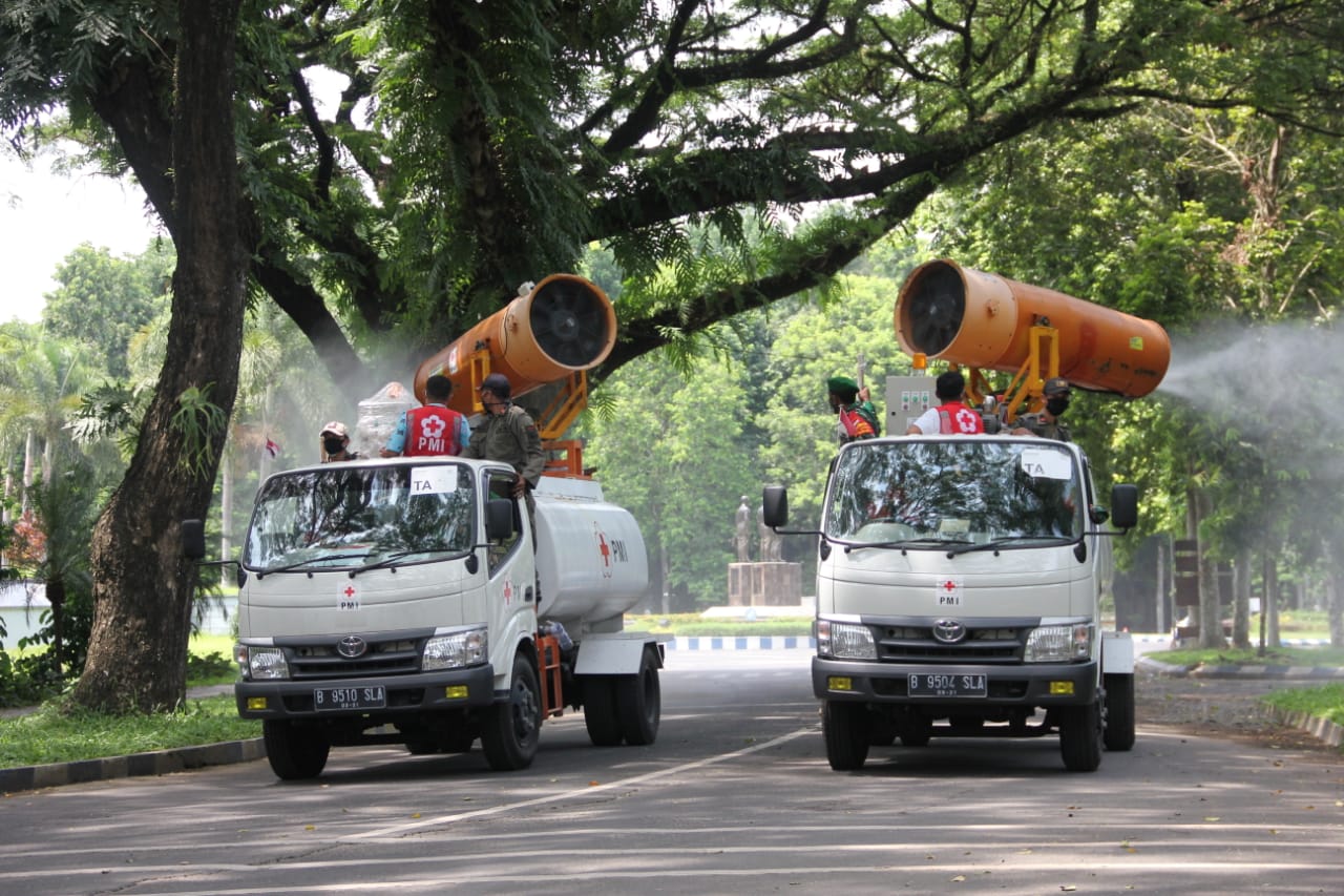 Zona Resiko Tinggi, PMI Jember Kerahkan Kekuatan Penuh Dua Unit Gunner Keliling Kawasan Kampus & Perumahan