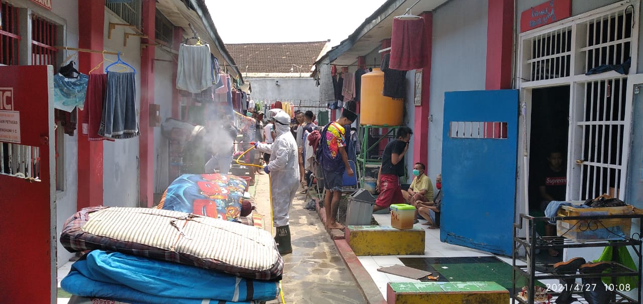 11 Napi 1 Sipir Positif Covid, Lapas Disemprot 1000 Liter Disinfektan