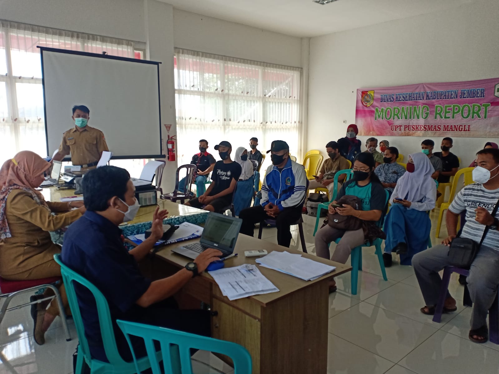 Siapkan Jalankan Program Sentra Vaksinasi PMI, Tim  Vaksinator PMI Belajar Vaksinasi Ke Puskesmas Mangli