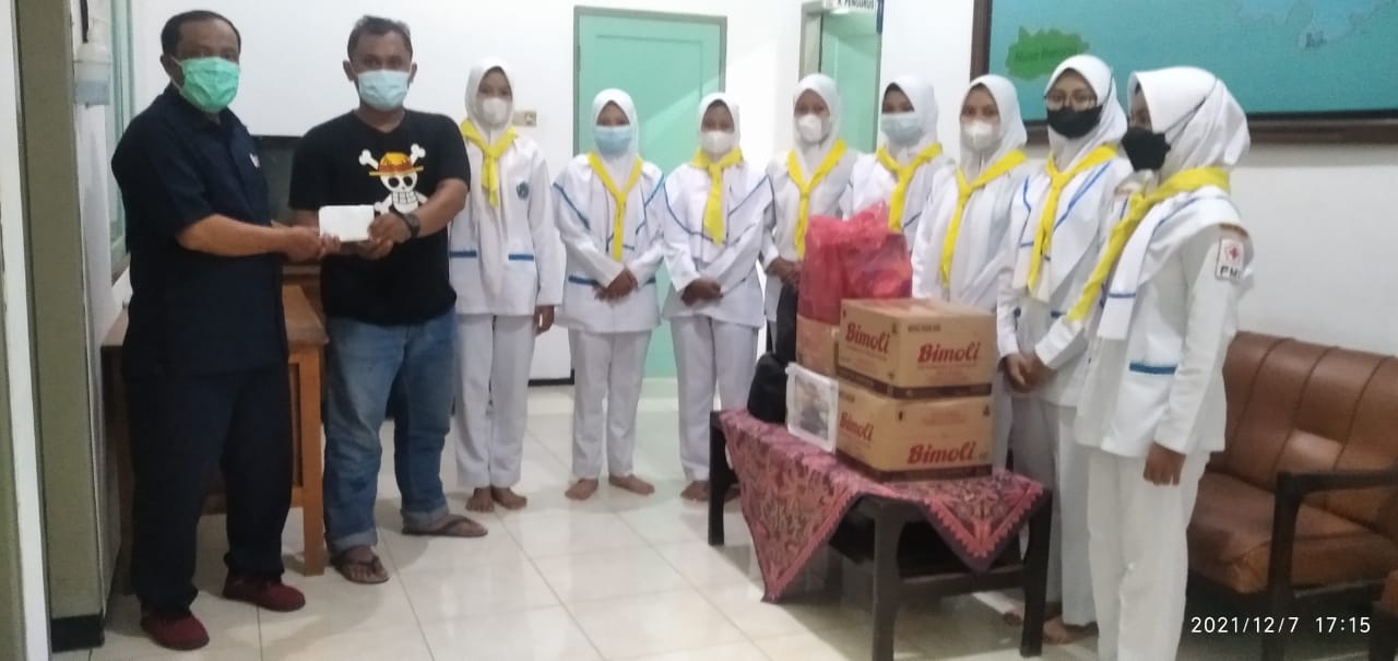 Bantuan Semeru Mulai Mengalir Lewat PMI