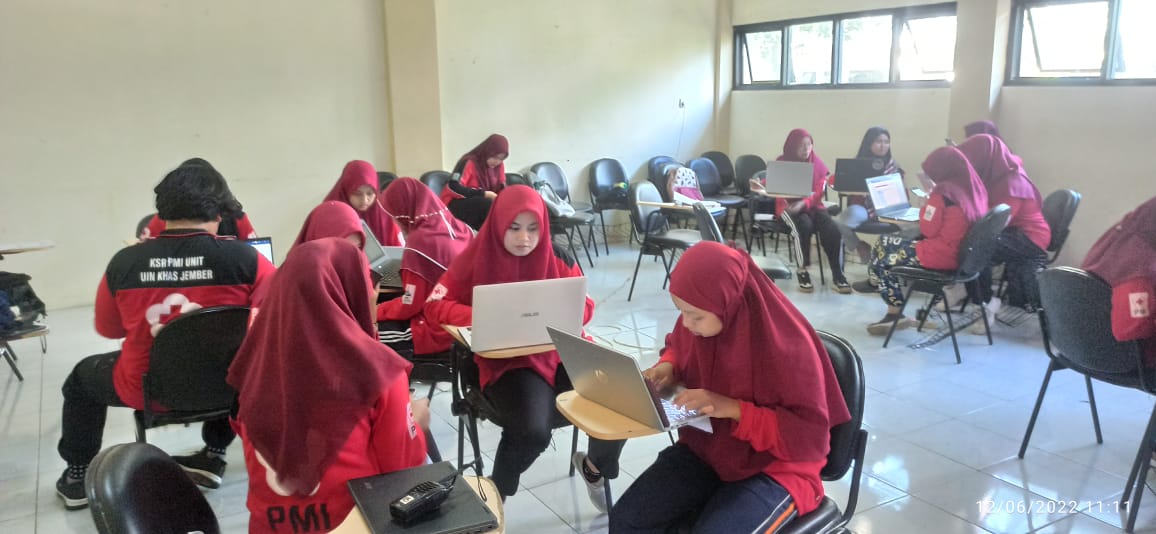 Puluhan Mahasiswa UIN KHAS Ikut Diklat KSR PMI 