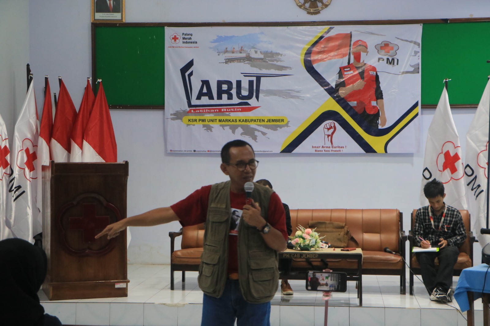Relawan Markas PMI Juga Harus Pintar Retorika & Public Speaking