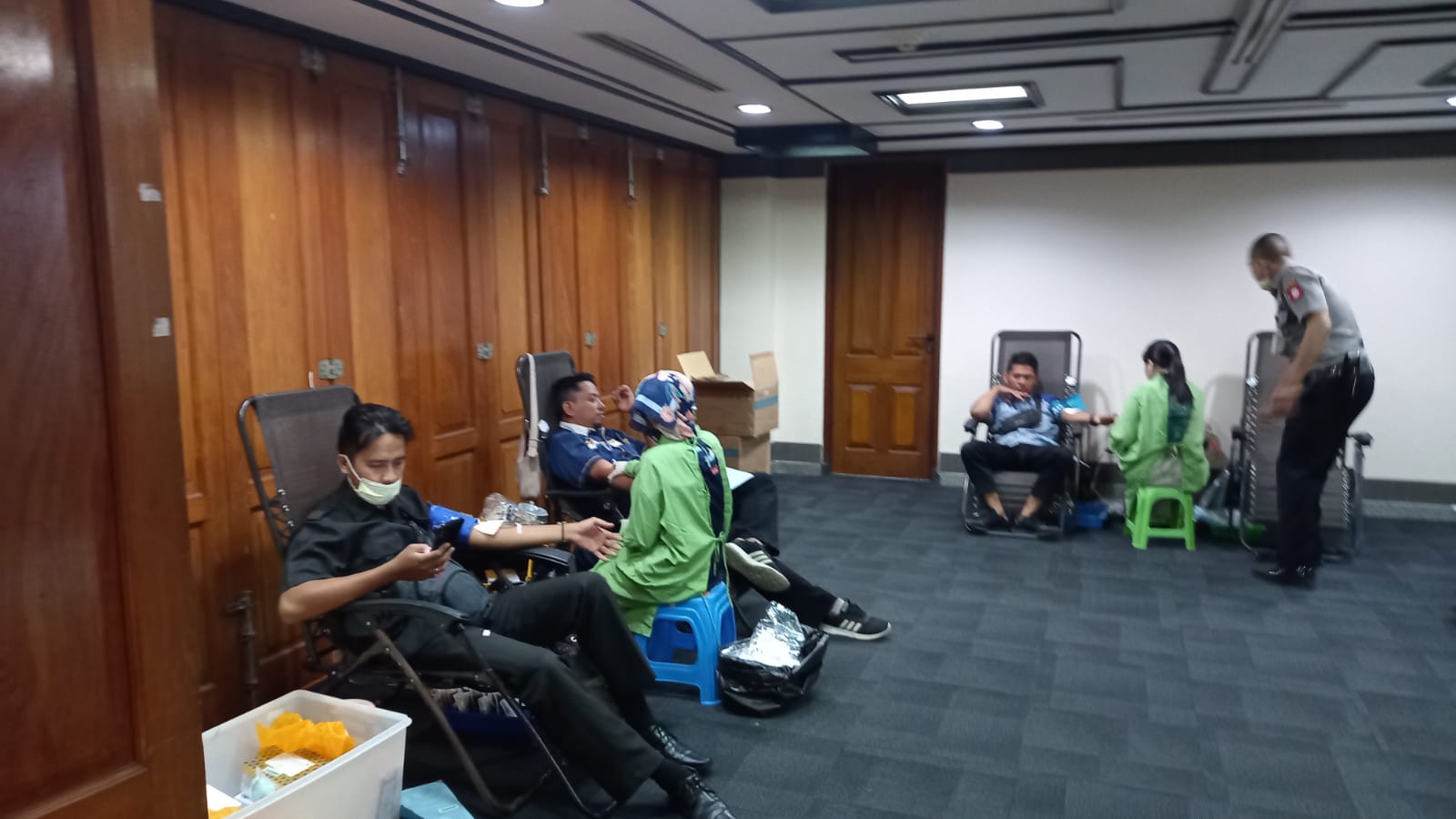 Kalangan Perbankkan Sumbang 123 Kantong Darah, Donor Darah Di Bank Indonesia Perwakilan Jember 