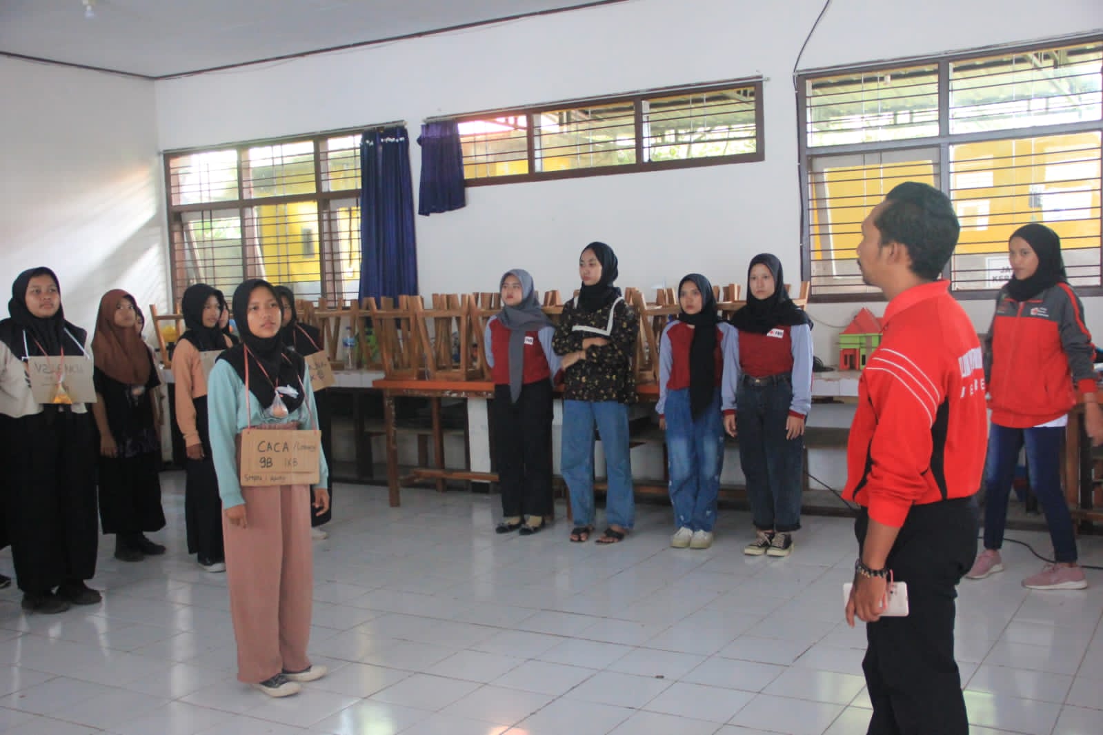 23 Anggota PMR Madya SMP Negeri 1 Ajung  Digembleng Tujuh Materi Kepalangmerahan