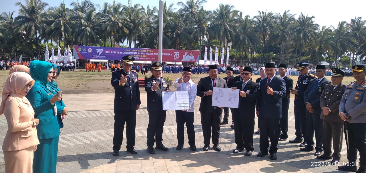 Dari Upacara HUT PMI Ke-78,  Bupati Ingin  PMI Bisa Kolaborasi, Bersinergi Dan Berakselerasi Melahirkan Inovasi Dalam Melayani Masyarakat 