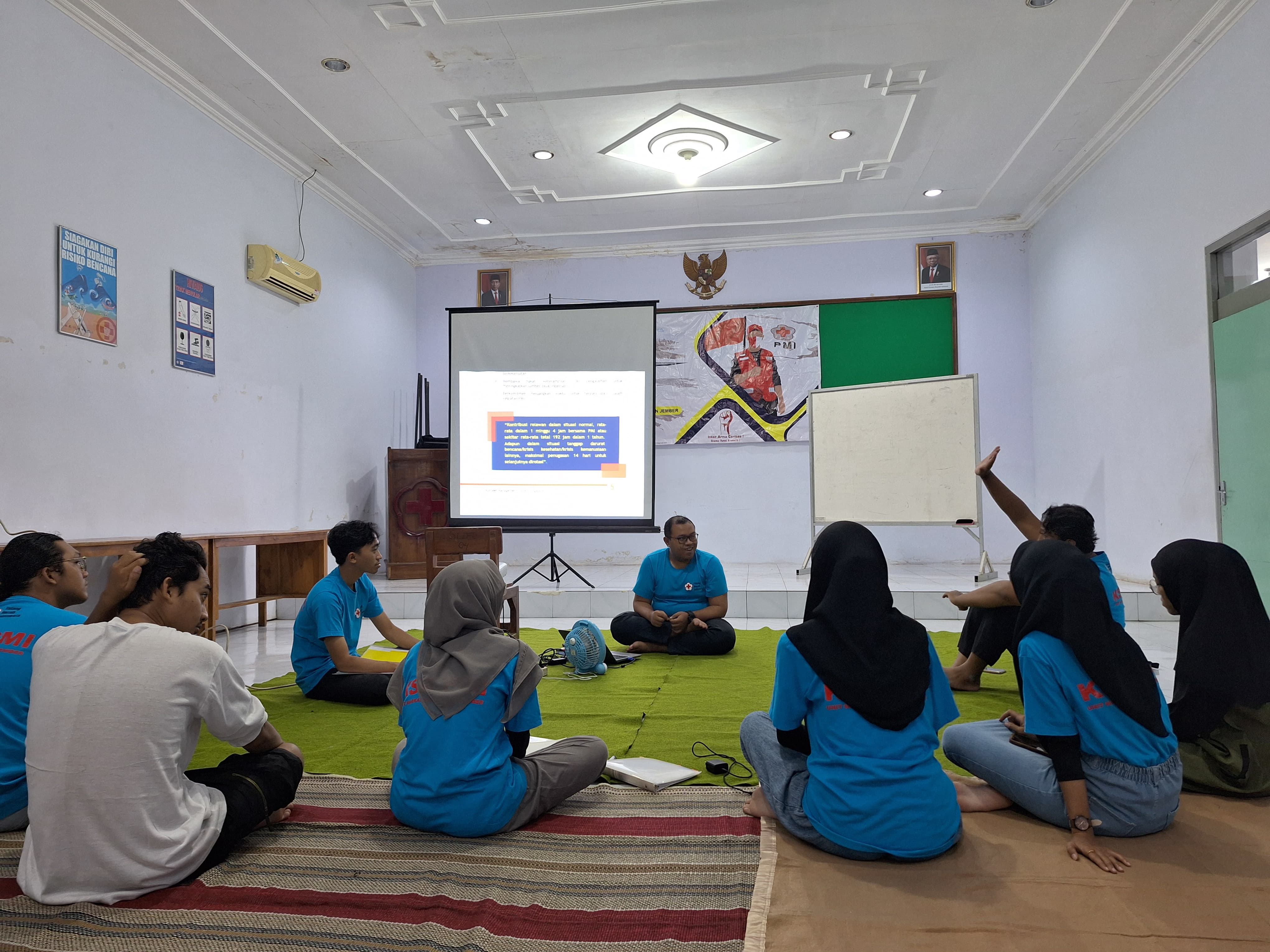 KSR PMI Unit Markas Kabupaten Jember Adakan Larut Spesial Ramadhan 1445 Hijriyah, Ngabuburit Sambil Belajar Dan Berbagi