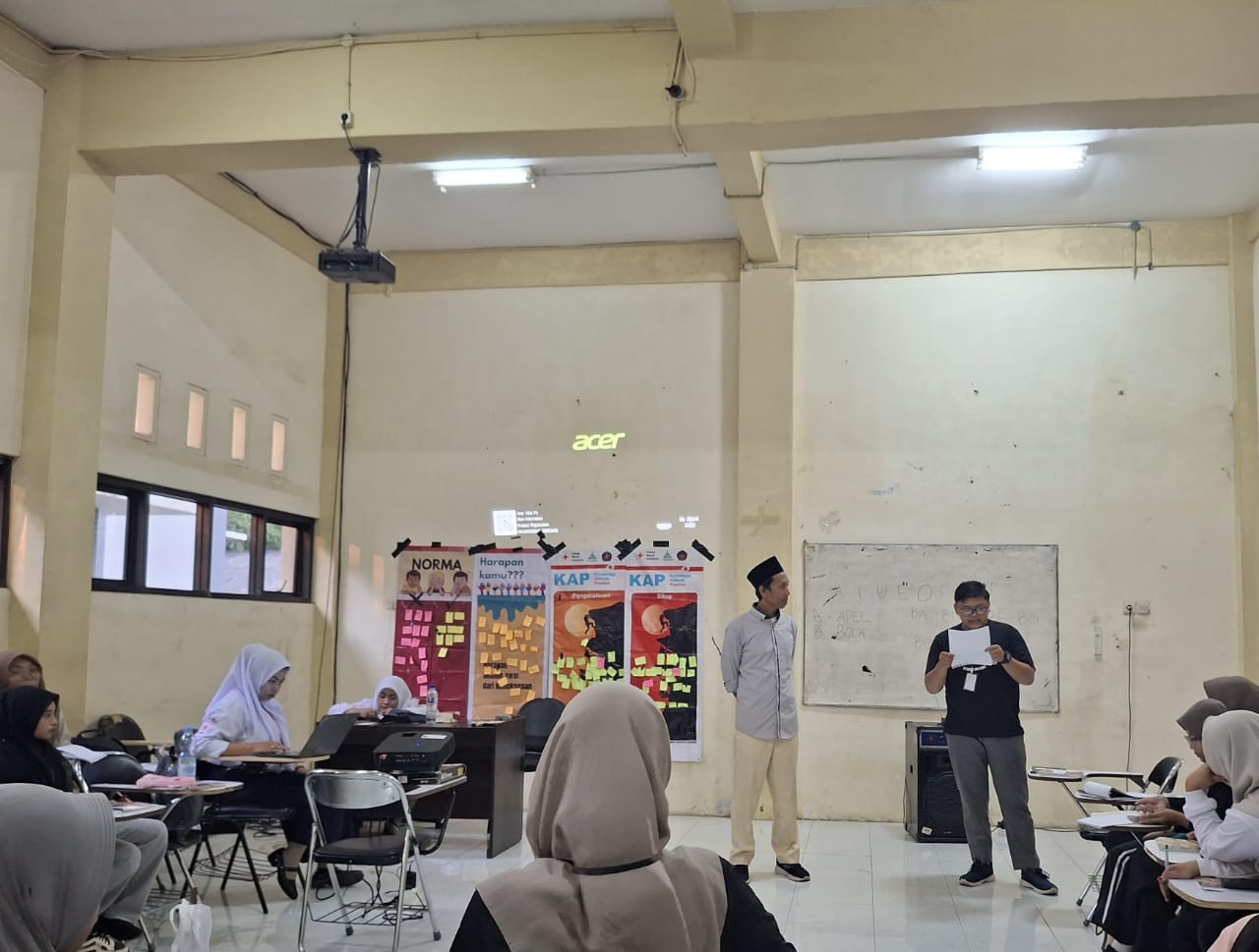 SIAPKAN RELAWAN TERAMPIL, KSR PMI UNIT UIN KHAS JEMBER GELAR PENDIDIKAN & PELATIHAN KEPALANGMERAHAN