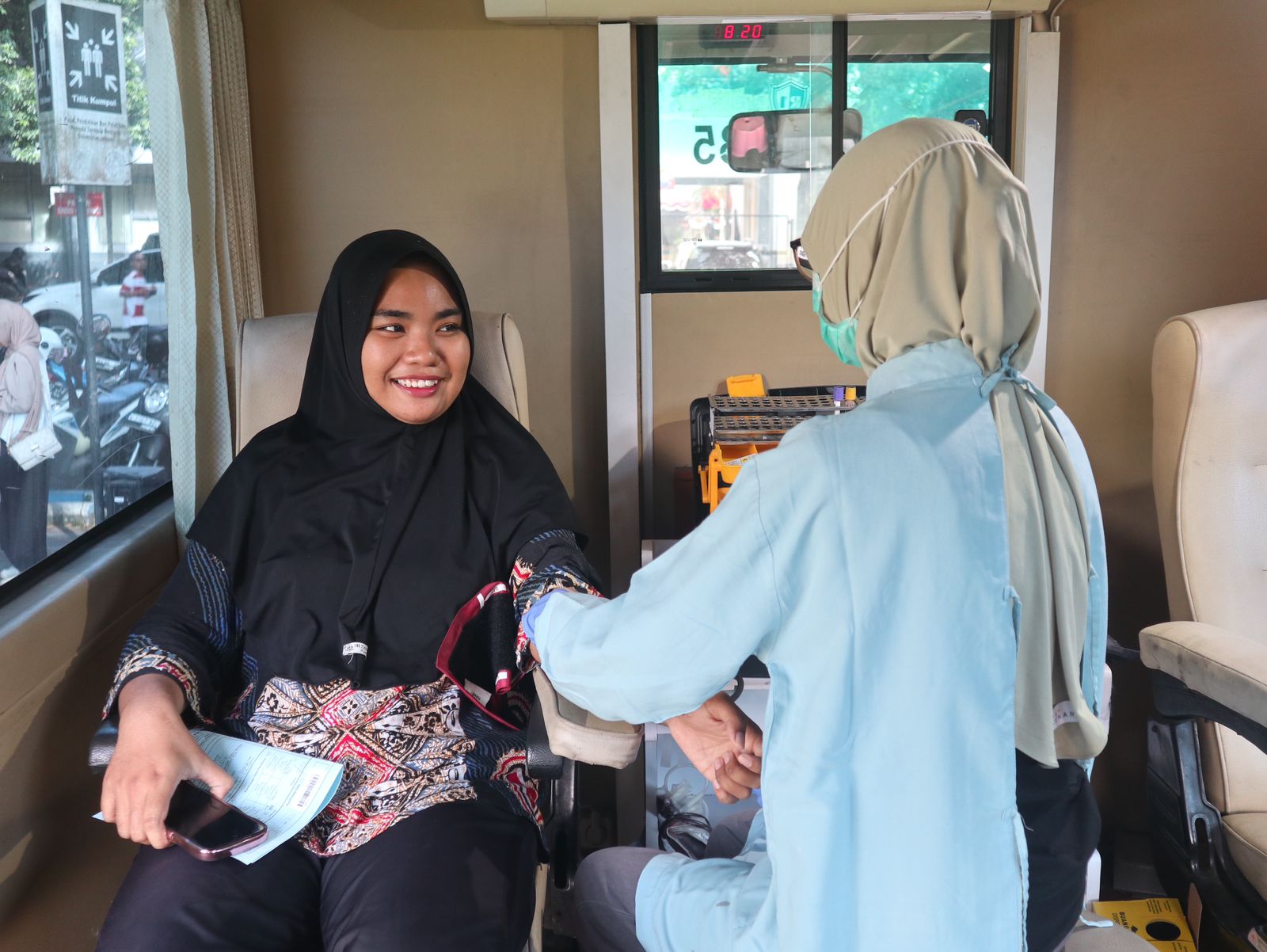 Dongkrak Stok Darah, TBM VERTEX FK UNEJ Sumbang 102 Kantong Darah Ke UDD PMI Kabupaten Jember 