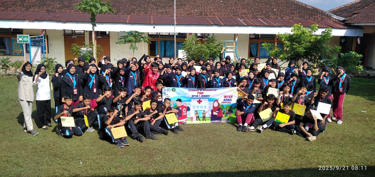 PMR MTs Negeri 1 Jember Gelar Orientasi Kepengurusan Dan Peringatan HUT Ke-80 PMI Di Markas PMI Jember