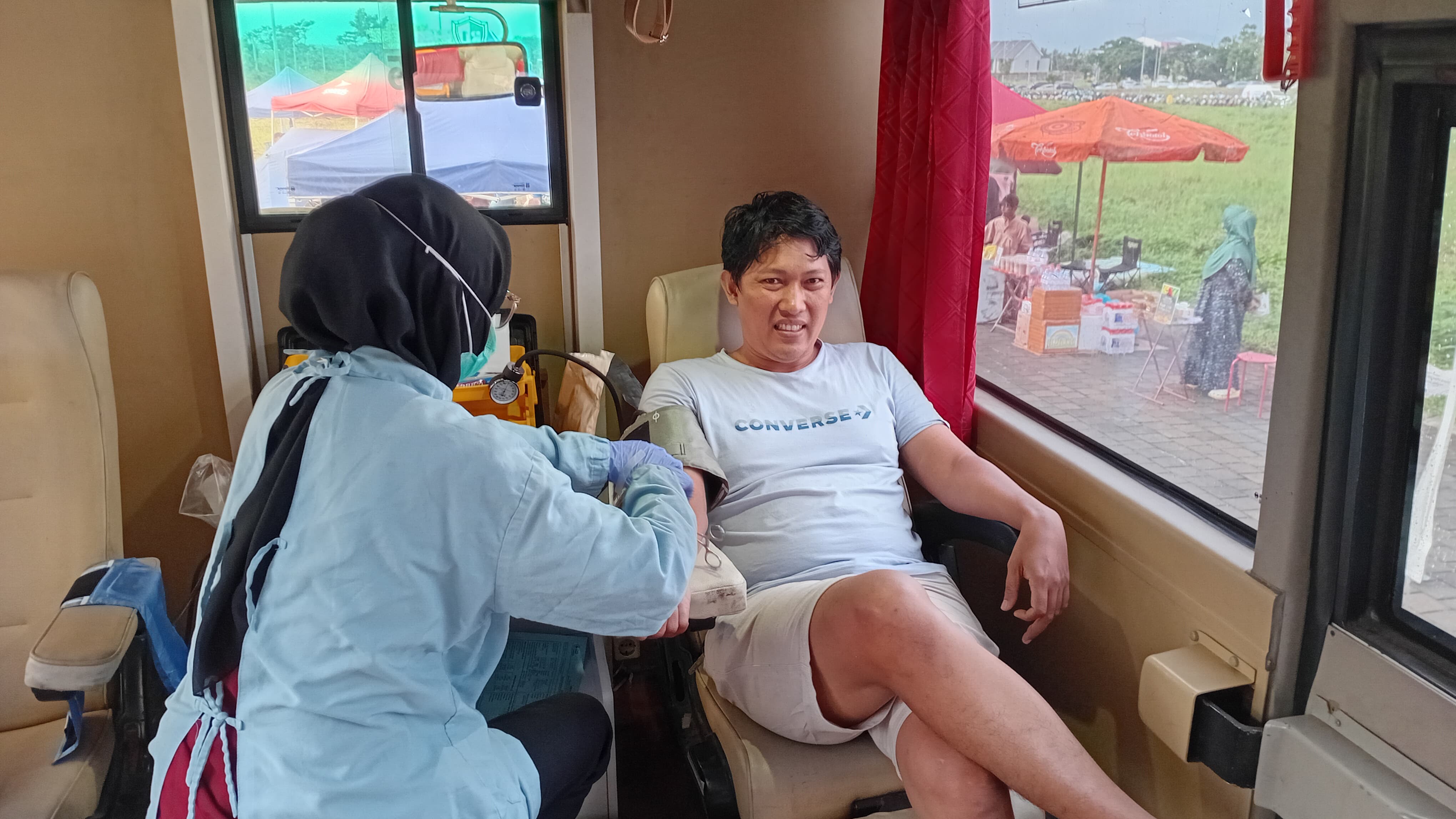 Pahlawan Kemanusiaan!! Peserta The Argopuro Run 2025 Tambah Stok Darah UDD PMI Kabupaten Jember