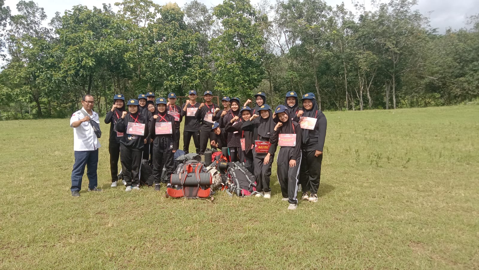 18 Mahasiswa UNEJ Ikuti Diklatsar Lapang KSR PMI Ke-33 Di Kebun Durjo