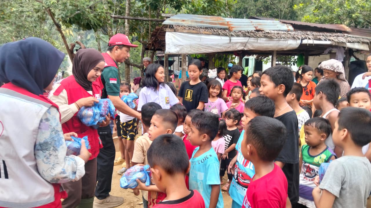 Relawan PMI Jember Beri Layanan Psikososial Bagi Anak Di Sibolga Dan Tapanuli Tengah