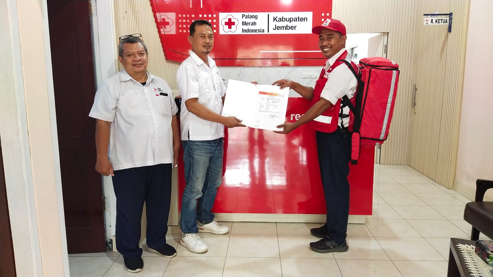 Relawan Tim WASH PMI Jember Diperbantukan Ke Aceh