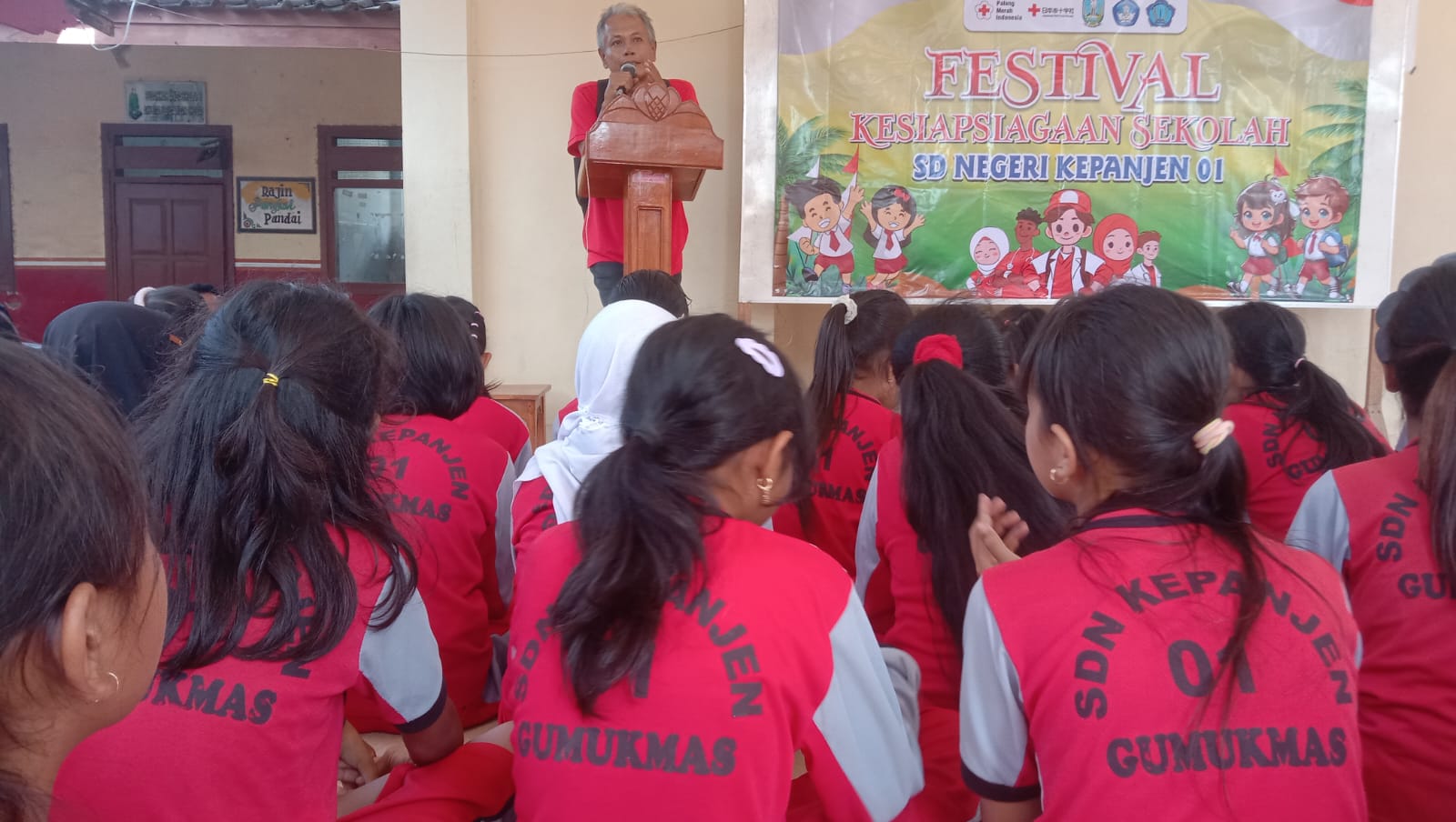 Gempa Mengguncang SDN 01 Kepanjen, Ratusan Siswa Sigap Berlindung Dan Evakuasi Mandiri