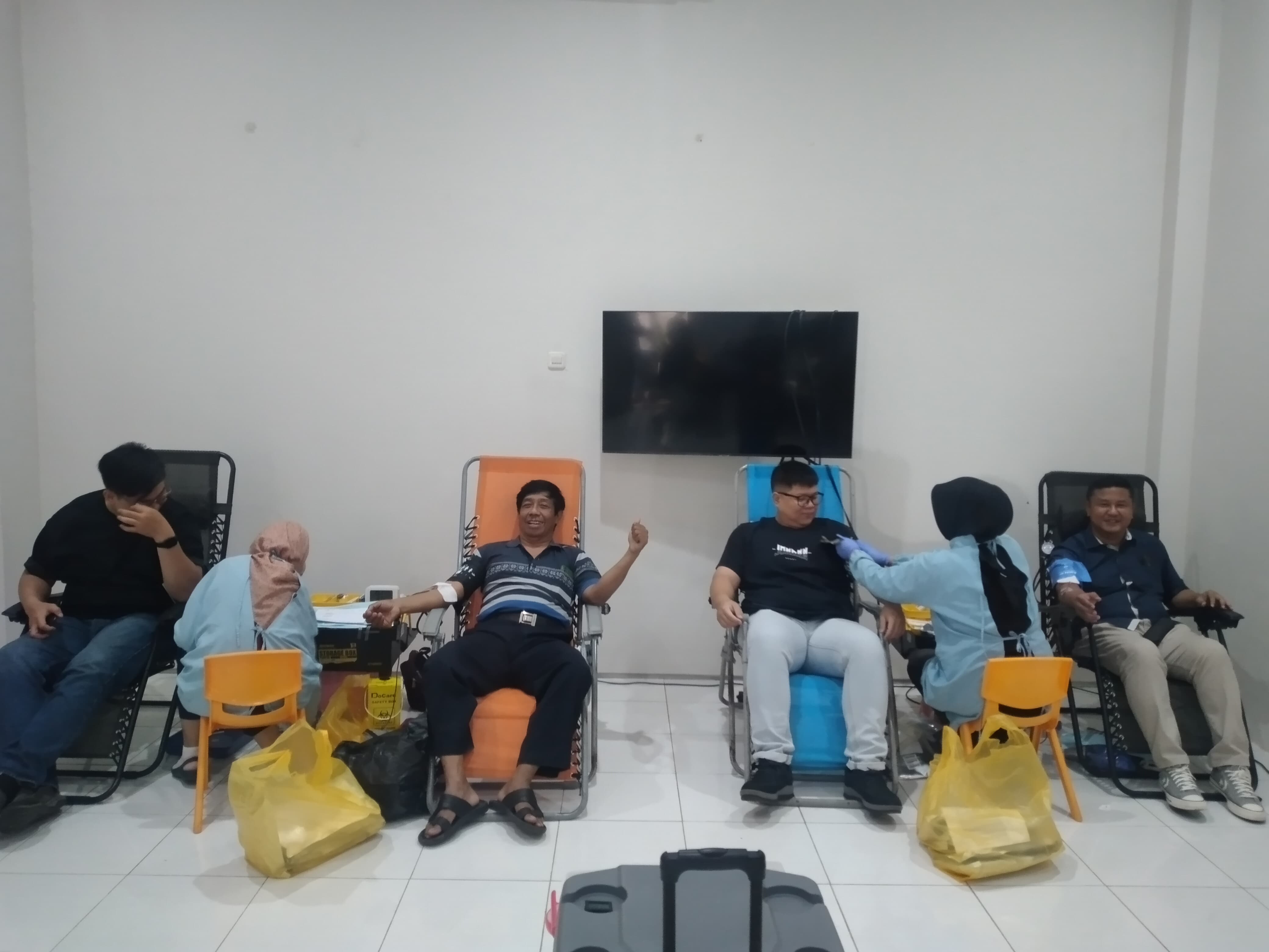 Wujud Kasih Sesama, Jamaah Gereja HTSPM Sempusari Gelar Aksi Donor Darah Usai Ibadah