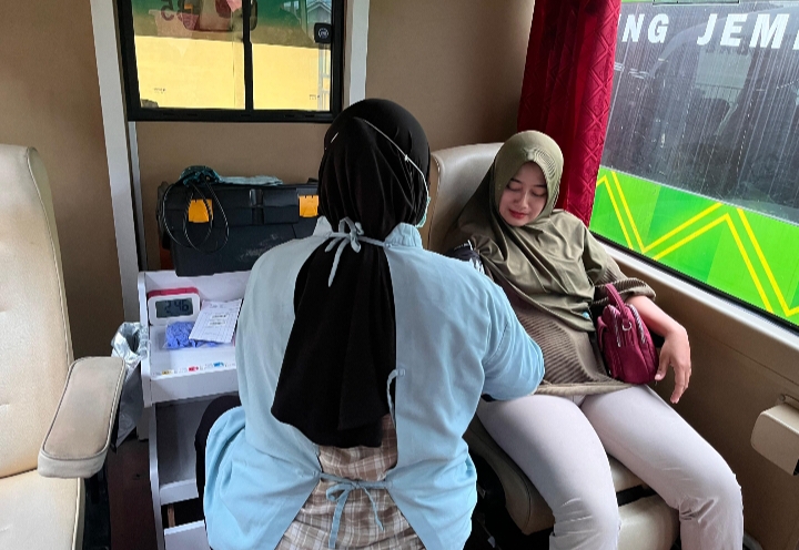 Sokong Stok Darah Jember, YPDS Al-Hikmah Balung Gelar Aksi Kemanusiaan Bersama PMI Kab Jember