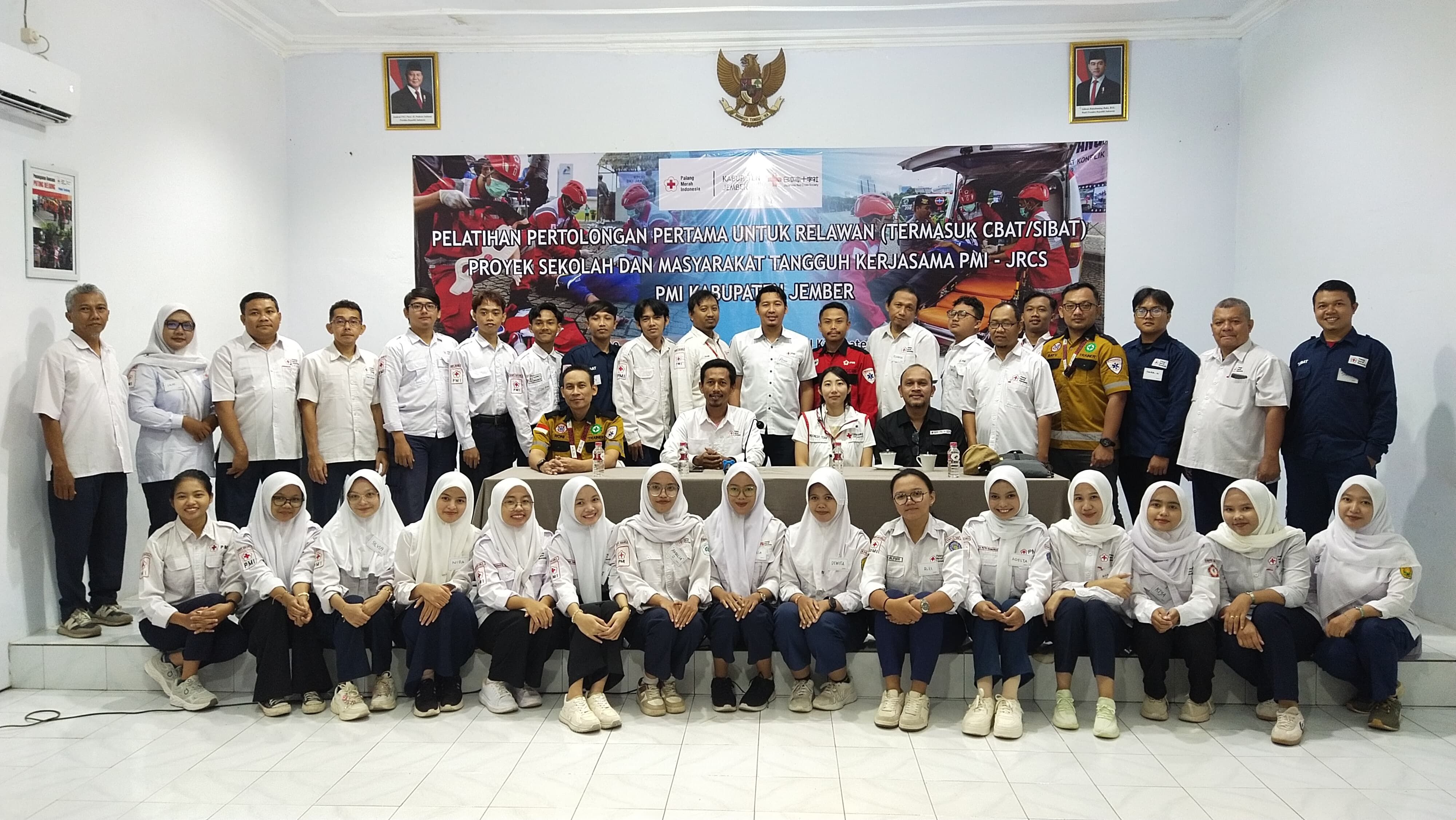 Pertolongan Pertama Penentu Keselamatan Korban Bencana, PMI Jember Latih 28 Relawan Selama 3 Hari