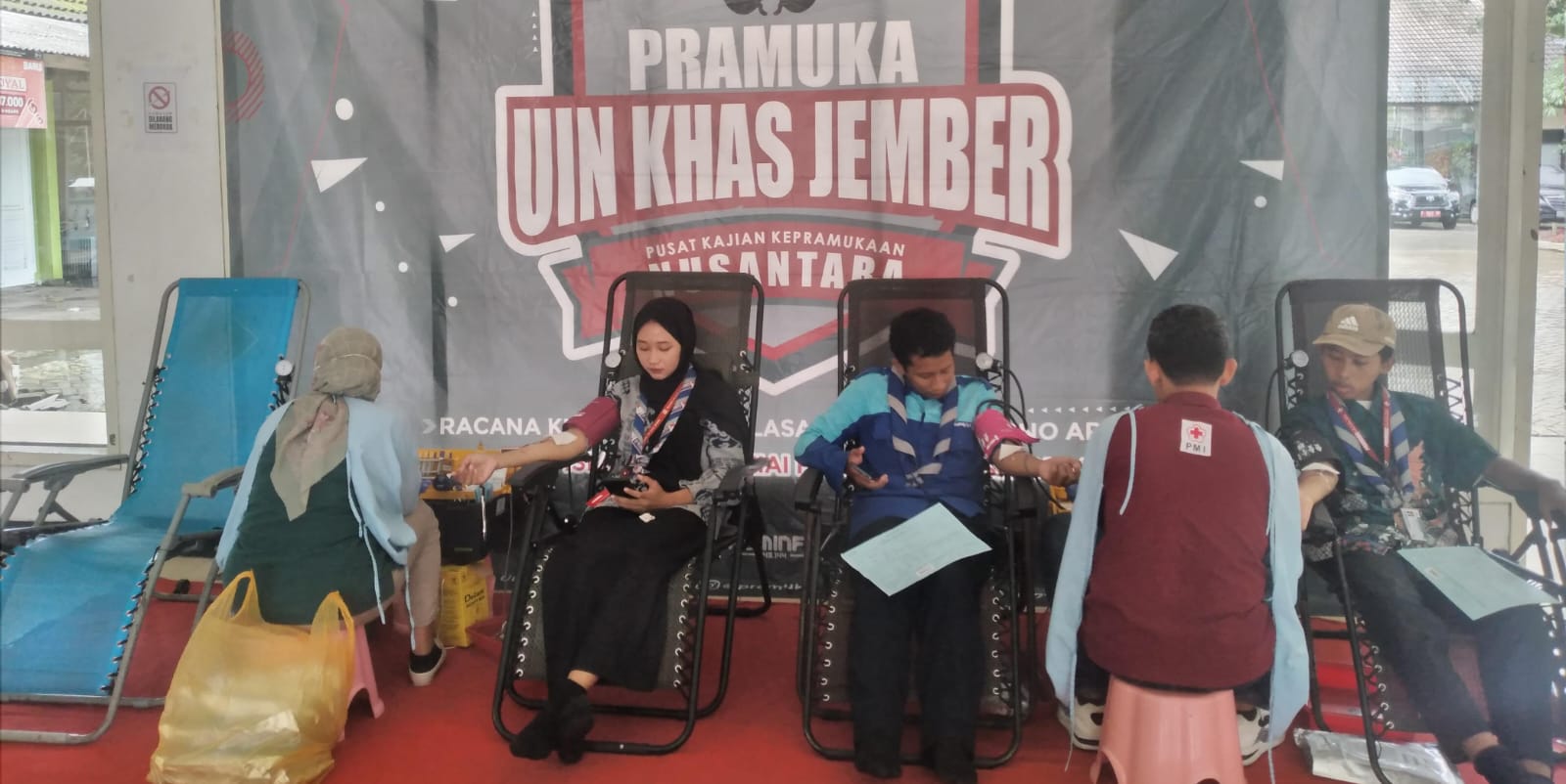 Aksi Kemanusiaan Di Hari Jumat, Pramuka UIN KHAS Jember Perkuat Stok Darah PMI