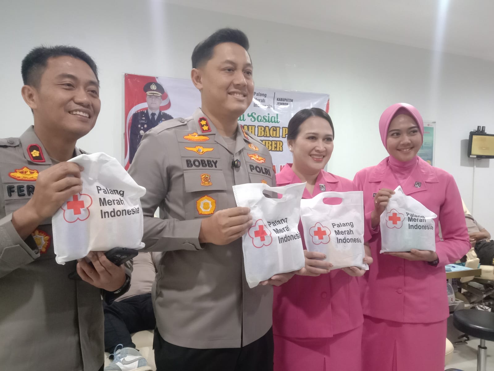 Peringati Hari Bhayangkara Ke-80, Polres Jember Gelar Donor Darah