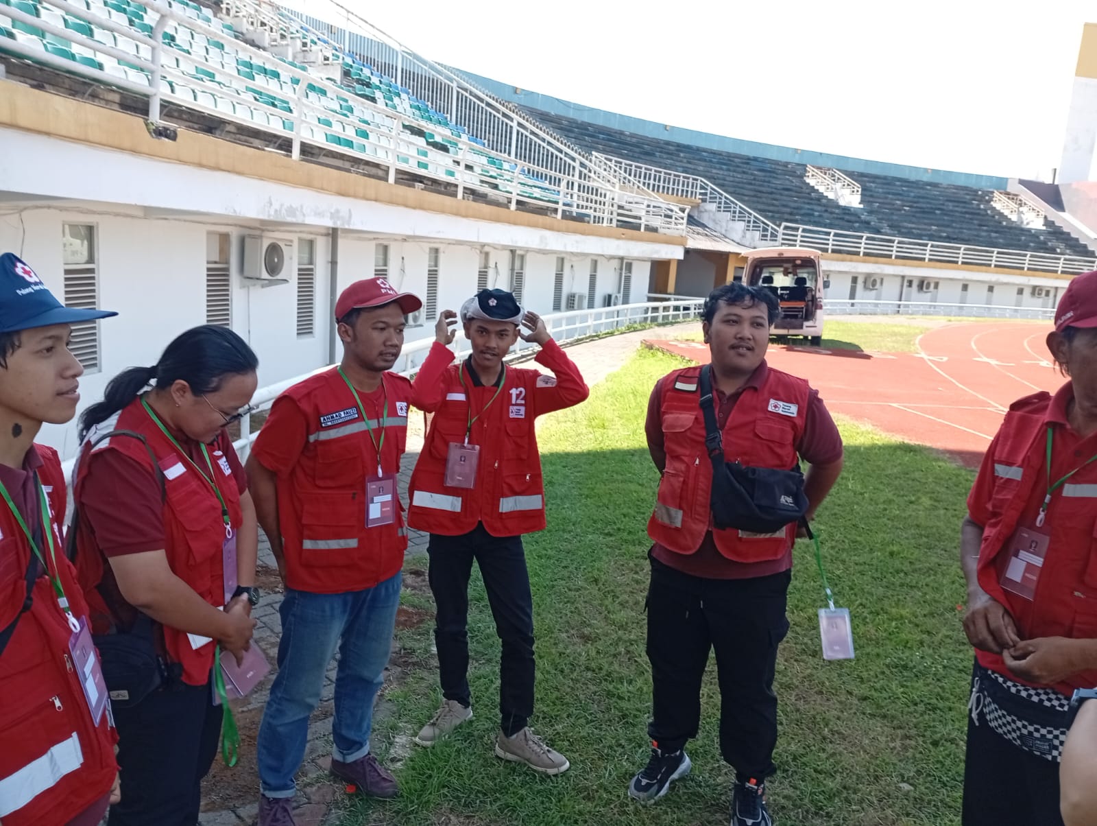 PMI Siagakan Tim Medis Dan Tandu Evakuasi Di Gelaran Liga 4 Piala Presiden 2026
