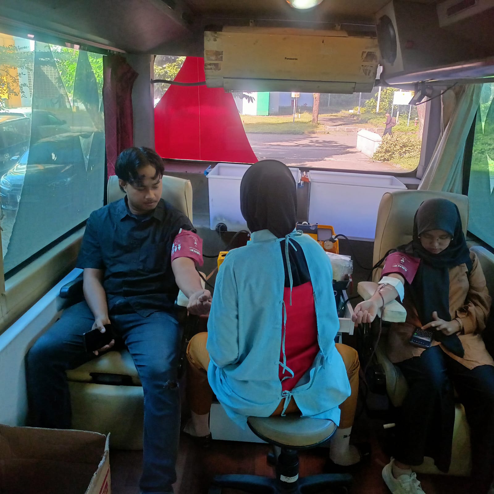 ANTUSIAS TINGGI, MAHASISWA TEKNIK SIPIL UNIVERSITAS JEMBER ADAKAN AKSI KEMANUSIAAN DONOR DARAH, SUMBANG 27 KANTONG DARAH