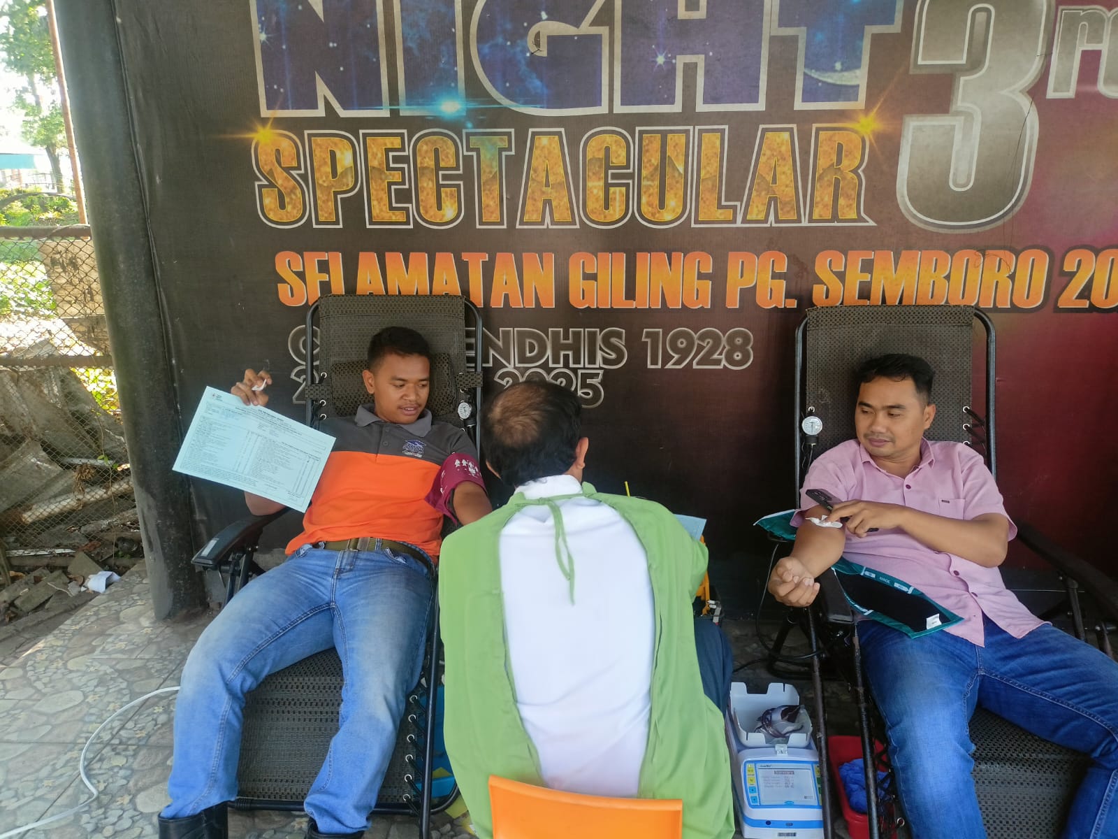 DI SELA KESIBUKAN GILING TEBU, KARYAWAN PG SEMBORO TETAP AKTIF DONOR DARAH, SUKSES SUMBANG 23 KANTONG KE UDD PMI 
