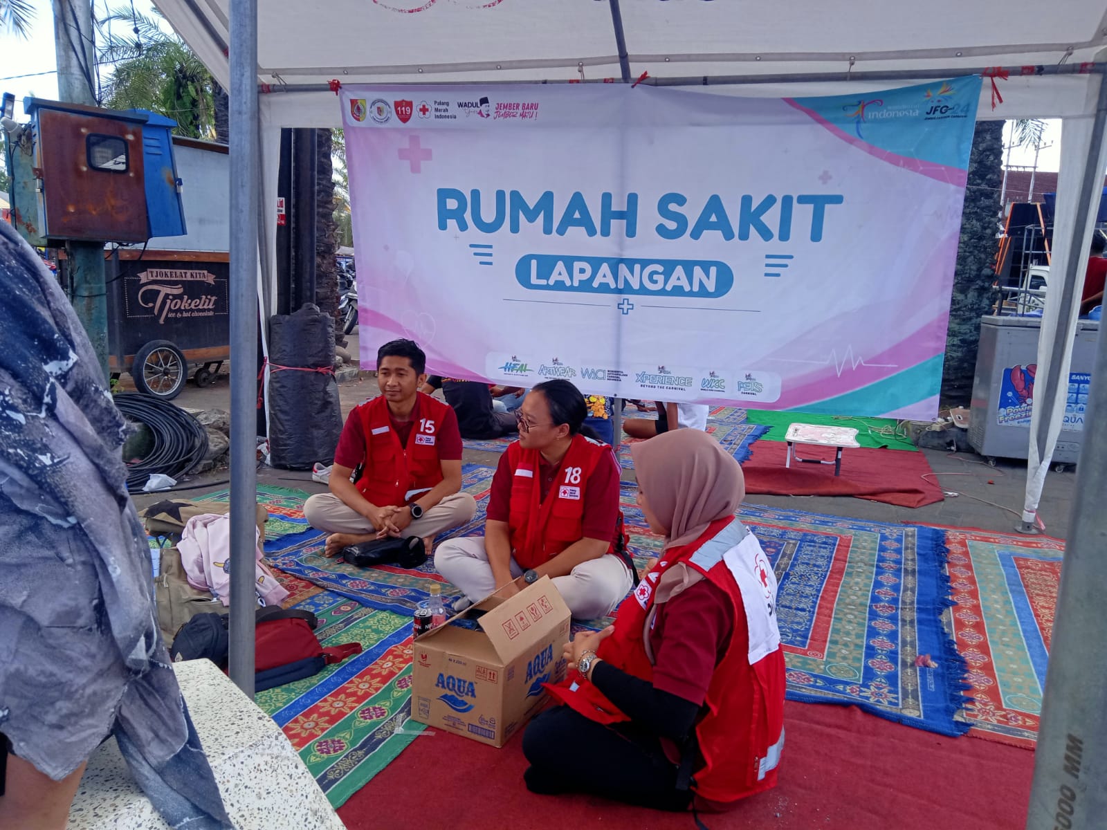 Ikut Dukung JFC 2026, Tim Kesehatan PMI Bersinergi Dengan Dinkes Jember Layani Pengunjung Selama Tiga Hari