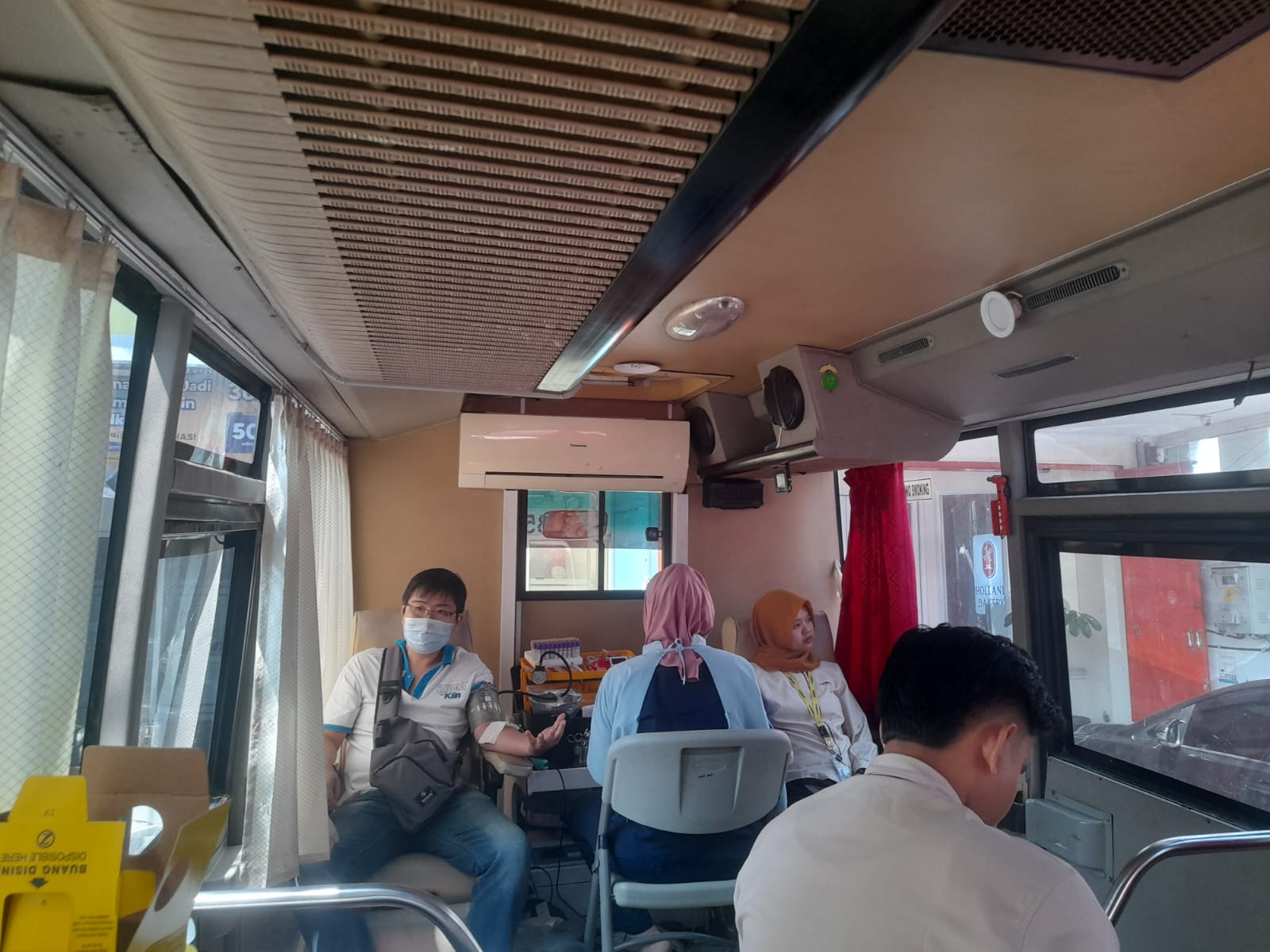 Sinergi Kemanusiaan, Karyawan Dan Konsumen Adira Finance Jember Sukses Donorkan 21 Kantong Darah