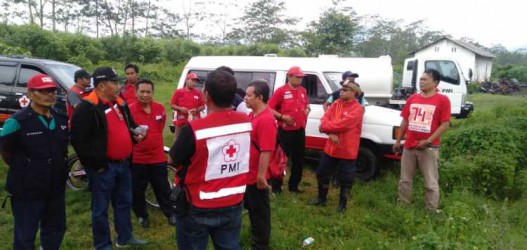 PMI Jember Kirim 10 Personil Bantu Korban Terdampak Banjir Lumpur