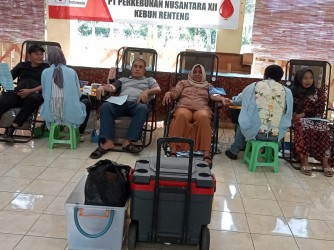 Penuh Semangat!!, Karyawan, Batih Dan Warga Sekitar PTPN XII Kebun Renteng Sukses Sumbangkan 27 Kantong Darah