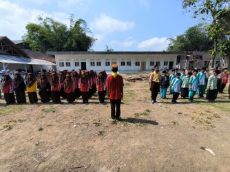 140 Santri Ponpes Nahdlatuth Thalabah Wuluhan Dikukuhkan Jadi Relawan Kebencanaan