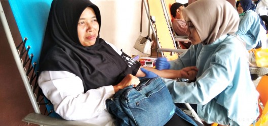 Antisipasi Kelangkaan Stok Darah, PMI Gandeng GMU Buah Tropis Umbulsari, Himpun 28 Kantong Darah
