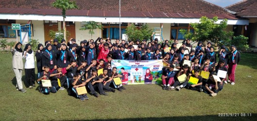 PMR MTs Negeri 1 Jember Gelar Orientasi Kepengurusan Dan Peringatan HUT Ke-80 PMI Di Markas PMI Jember