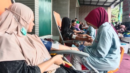 Donor Darah Bonus Soto Lamongan, Cara Ranting NU Rambipuji  Merawat Pendonor