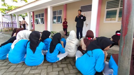 Masuk Dalam Zona Megathrust,  Pelajar SMPN 3 Puger Gelar Simulasi Bencana Tsunami