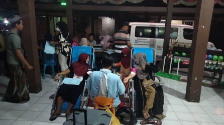 Semarak Ramadan, Kampung Donor Karang Duren Bagi-Bagi Perabot Rumah Tangga Untuk Pendonor