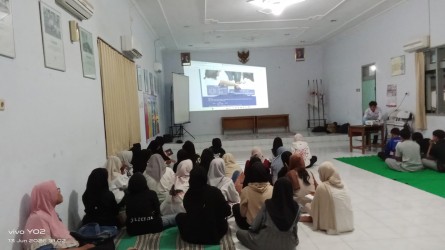 Dua Hari, Puluhan Anggota Baru PMR Madya MTs Al Azhar Jember Digembleng Tentang Kepalangmerahan