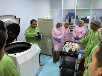 PMI Jember Terus Tingkatkan Standar Mutu Pelayanan Darah, Lengkapi Laboratorium Dengan Alat Refrigerated Centrifuge (RC)