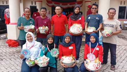 Super Meriah, Super Heboh!! Para Relawan PMI Kabupaten Jember Ikuti Lomba Kepalangmerahan Rayakan HUT RI Ke-81 