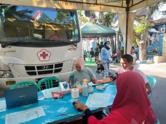 Rayakan HUT RI Lewat Jalan Sehat, Warga Bumi Mangli Permai Sekaligus Donor Darah,  Terkumpul 32 Kantong