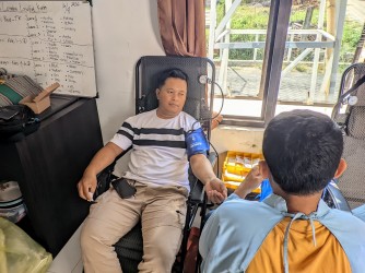 WARGA PERUMAHAN MAKIN SADAR DONOR DARAH, D'KEBONSARI VILLAGE SUMBANG 22 KANTONG DARAH KE UDD PMI JEMBER