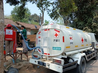 Baznas Bersinergi PMI Jember, Distribusi Air Bersih Menyasar Wilayah Kekeringan Selama 12 Hari
