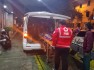 Bantu Warga, Tim Ambulans PMI Jember Antar Jemput Pasien Lansia Ke Rumah Sakit