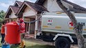 PMI Jember 16 Kali Distribusi, Total 74 Ribu Liter Air Bersih Dimanfaatkan Warga Bunder